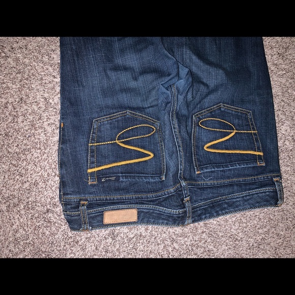 Jeans - Picture 2 of 4